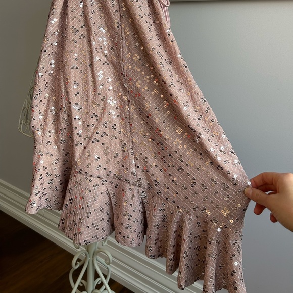 Super fun sequins dress! - Picture 4 of 5